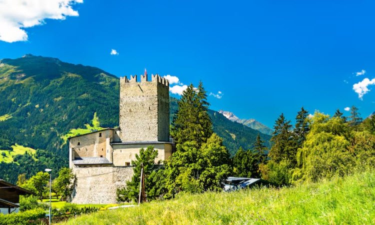 Burg Bideneck, Fließ in Western Austria, Austria